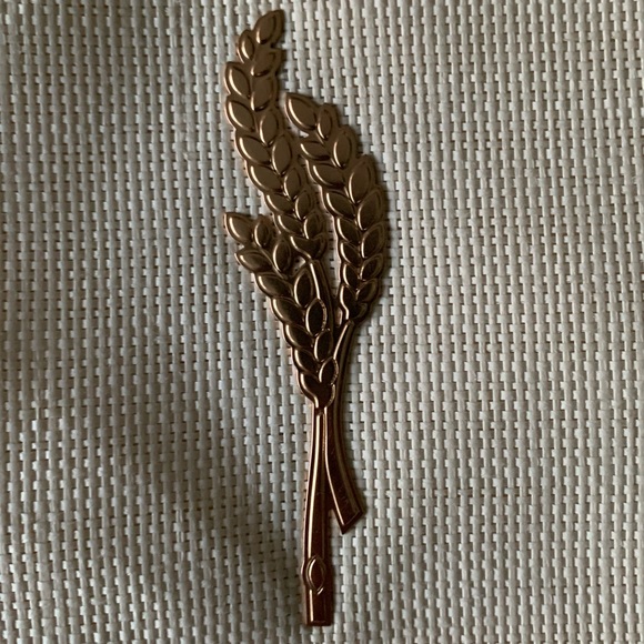 Chanel Woven Paper Wheat Pouch with Zipper - Picture 3 of 7